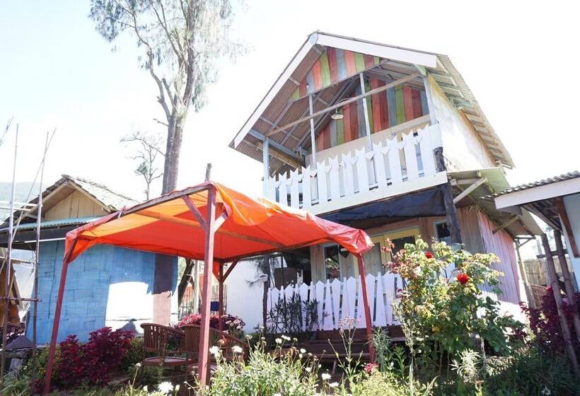 فندق Collection O 93000 Karona Berg Homestay