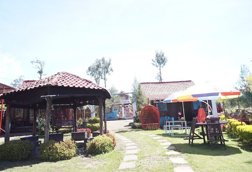 فندق Collection O 93000 Karona Berg Homestay