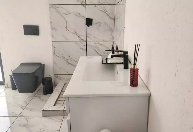 Hotelli Edrange Luxury Lodge