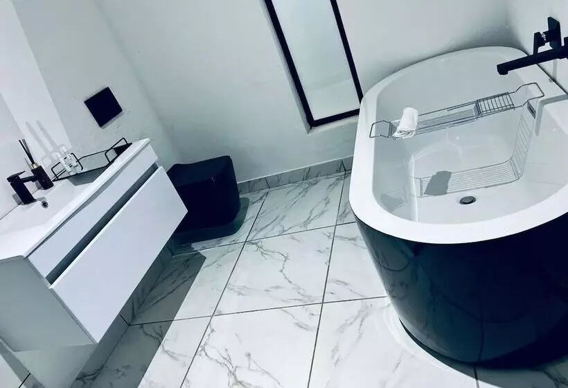 Hotelli Edrange Luxury Lodge