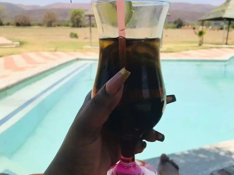 Hotelli Edrange Luxury Lodge