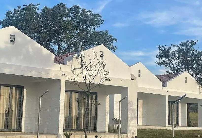 Hotelli Edrange Luxury Lodge