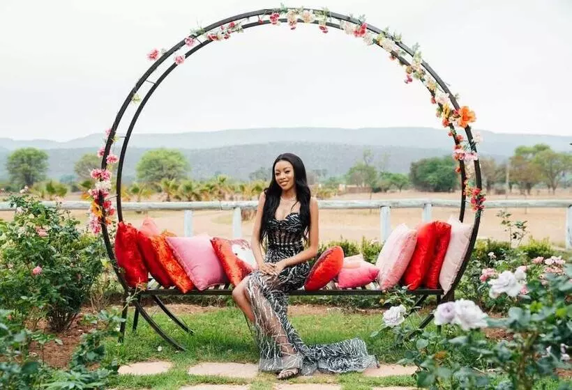 Hotelli Edrange Luxury Lodge