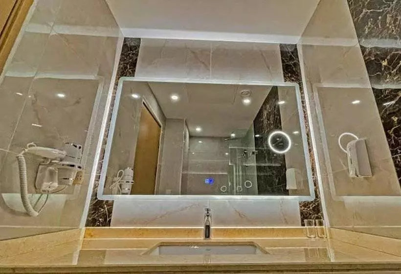 Hotelli Kish Amirkabir