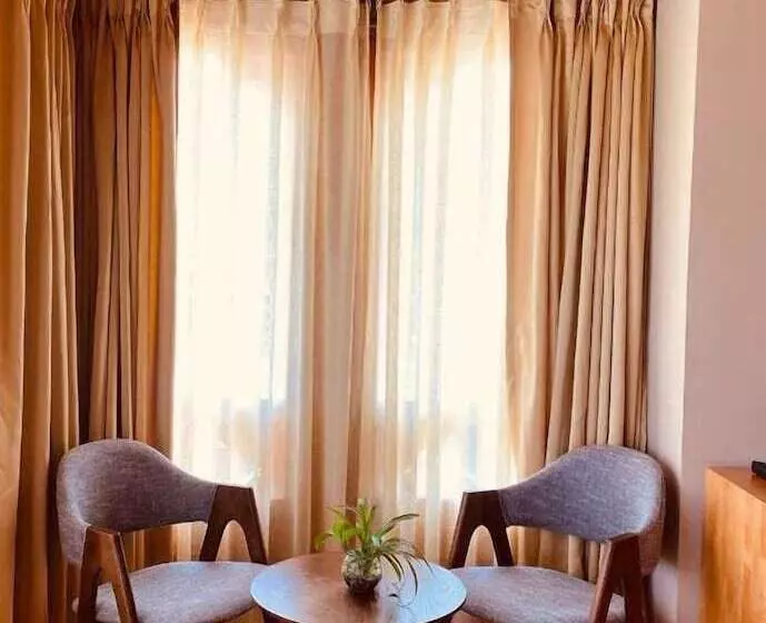 هتل Lhayhuel Resort & Spa