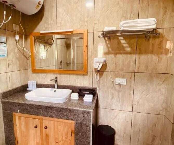 هتل Lhayhuel Resort & Spa