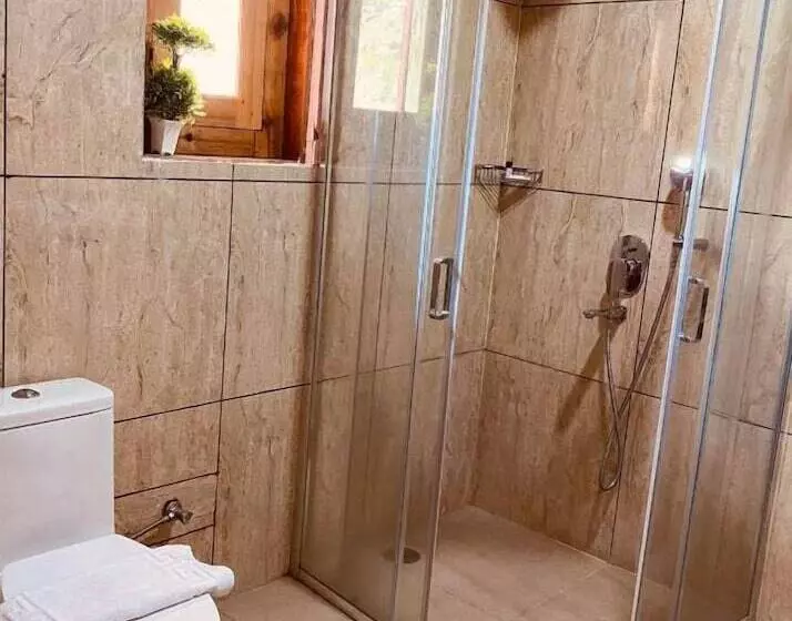 هتل Lhayhuel Resort & Spa