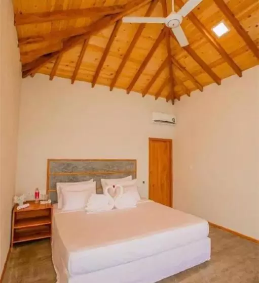 Hotelli Nikara Beach Villas Arugambay