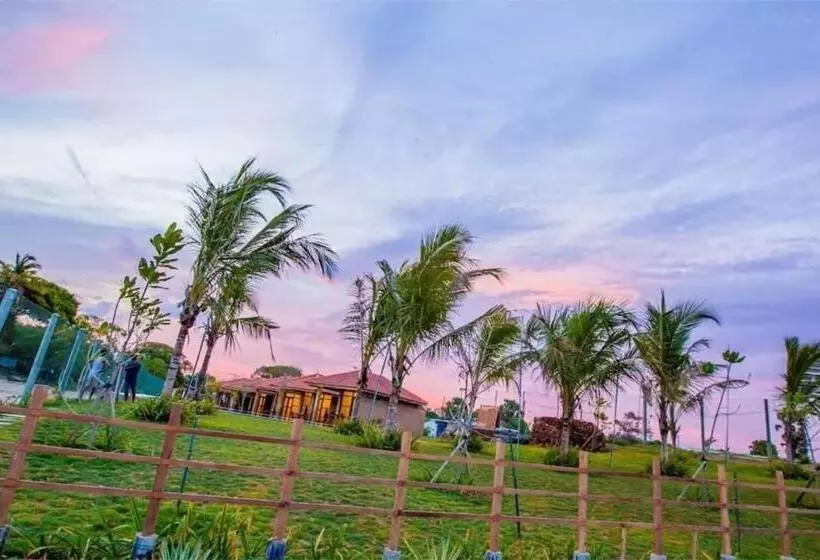 Hotelli Nikara Beach Villas Arugambay