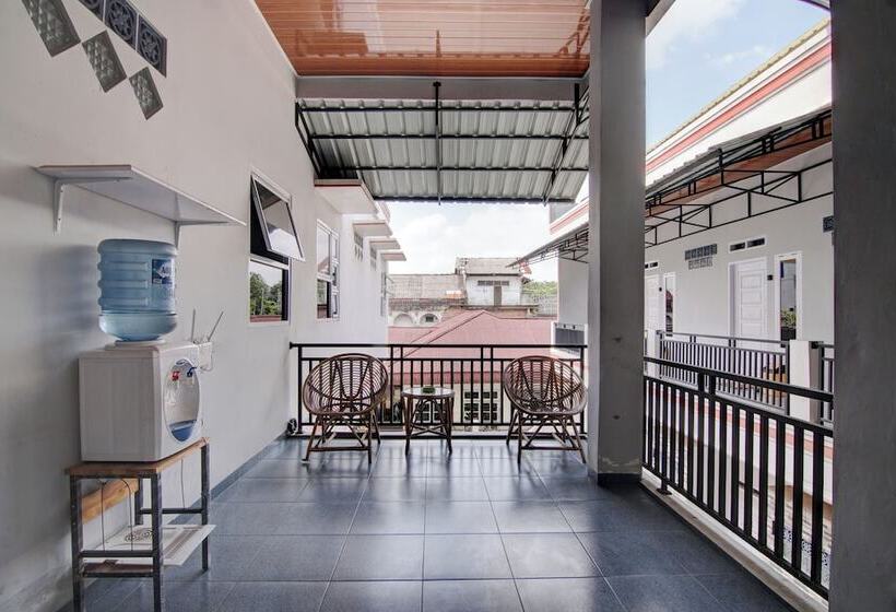 هتل Penginapan Geby Syariah By Oyo