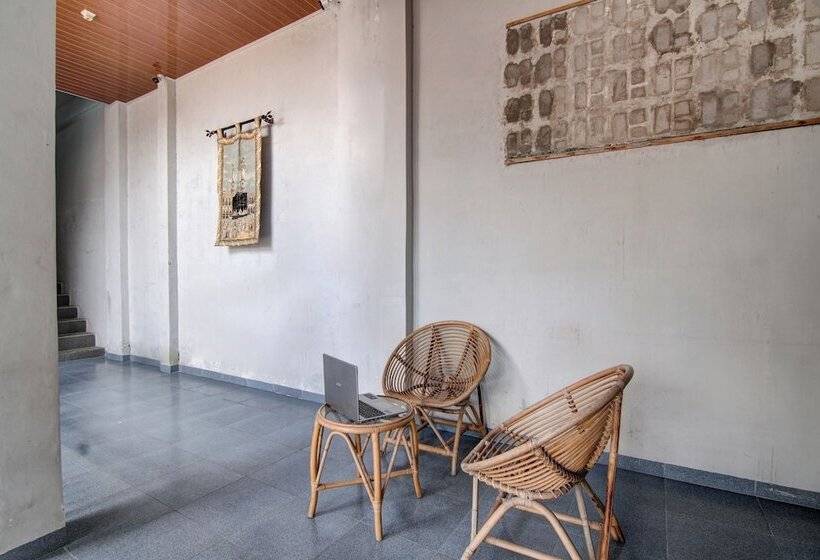 هتل Penginapan Geby Syariah By Oyo