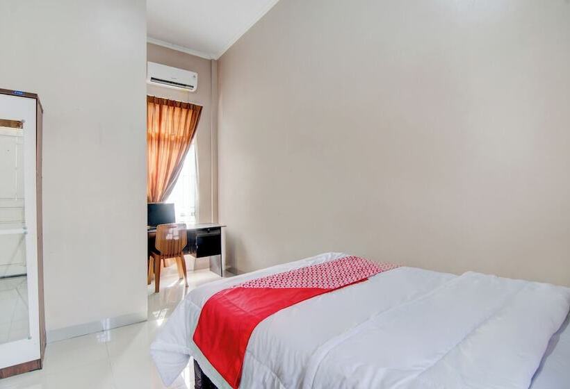 هتل Penginapan Geby Syariah By Oyo