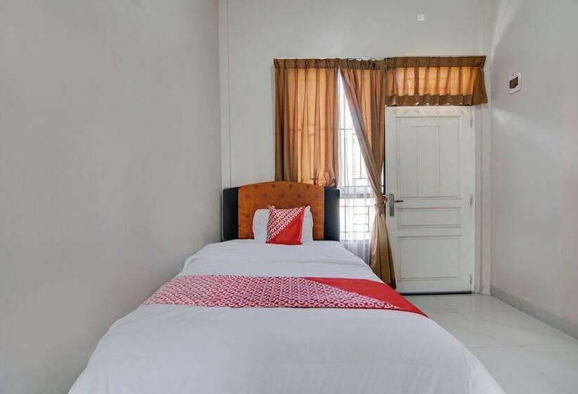 هتل Penginapan Geby Syariah By Oyo