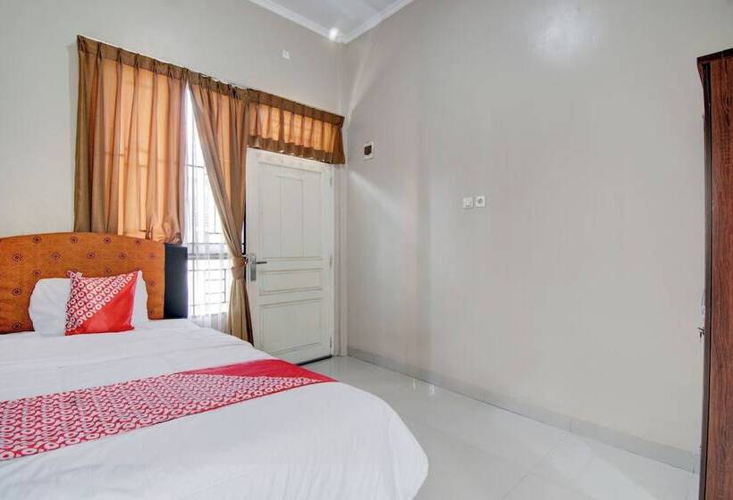 هتل Penginapan Geby Syariah By Oyo