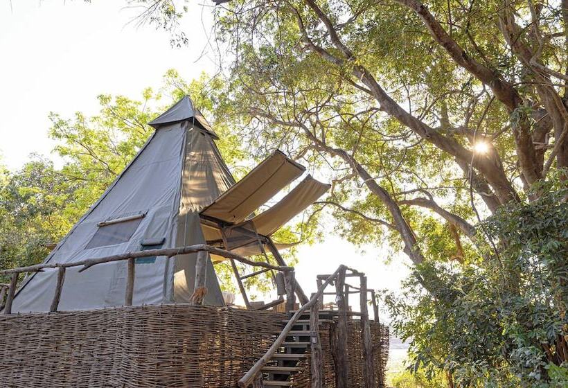 هتل Shawa Luangwa Camp