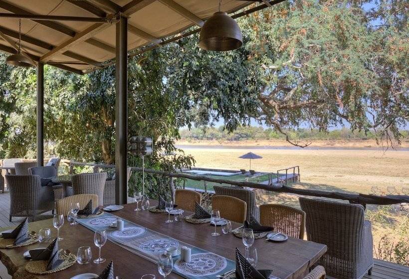 هتل Shawa Luangwa Camp