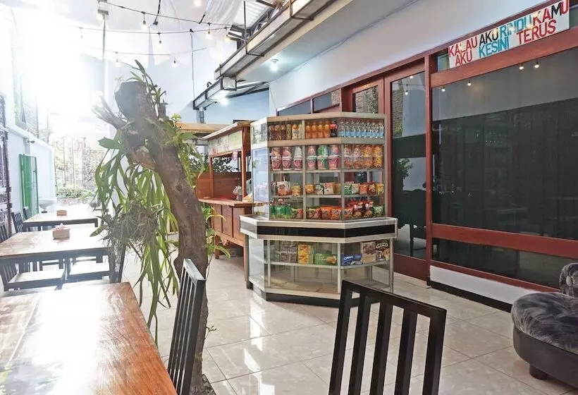 Hotelli Trisna Patihan Resort By Oyo