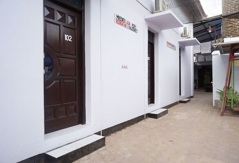 Hotel Trisna Patihan Resort By Oyo