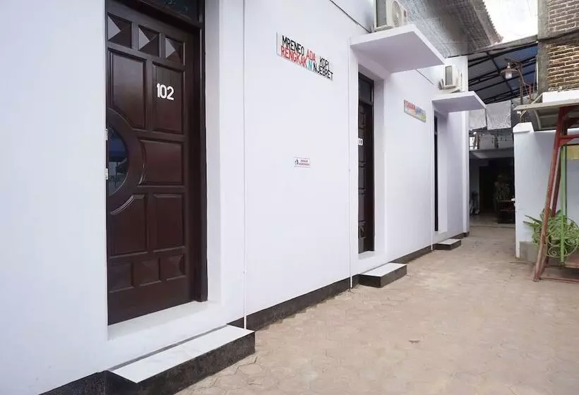 Hotelli Trisna Patihan Resort By Oyo