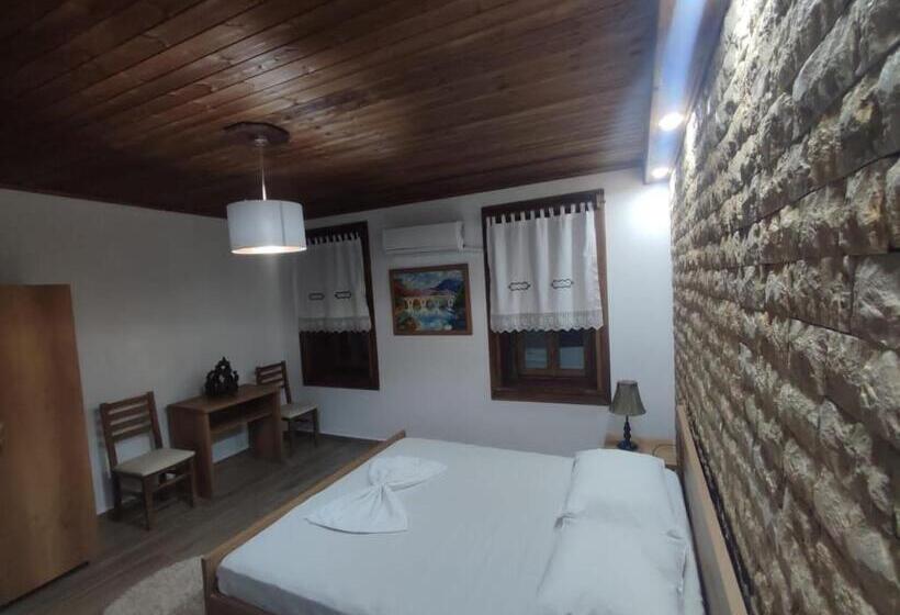 پانسیون Eni Guesthouse Parking On Site