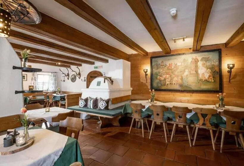 ペンション Fuchswirt Kelchsau Landgasthof