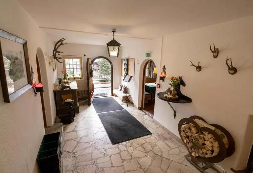 ペンション Fuchswirt Kelchsau Landgasthof