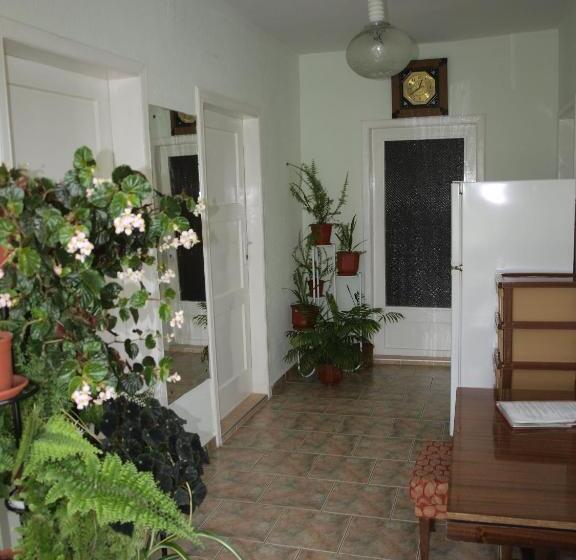 پانسیون Guest Rooms Kamberovi