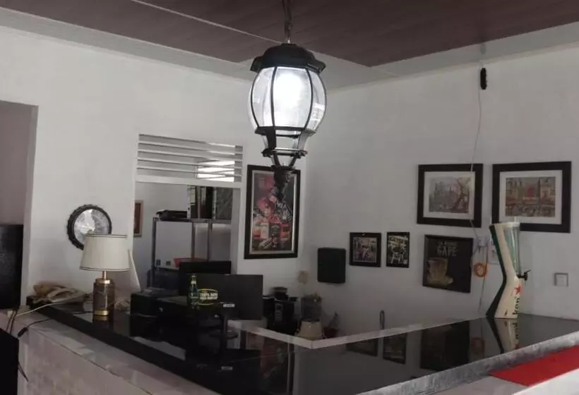 ペンション Hw. Hubers Hotel, Bar & Resto