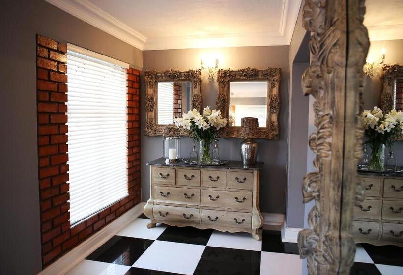 پانسیون Pecanwood Manor