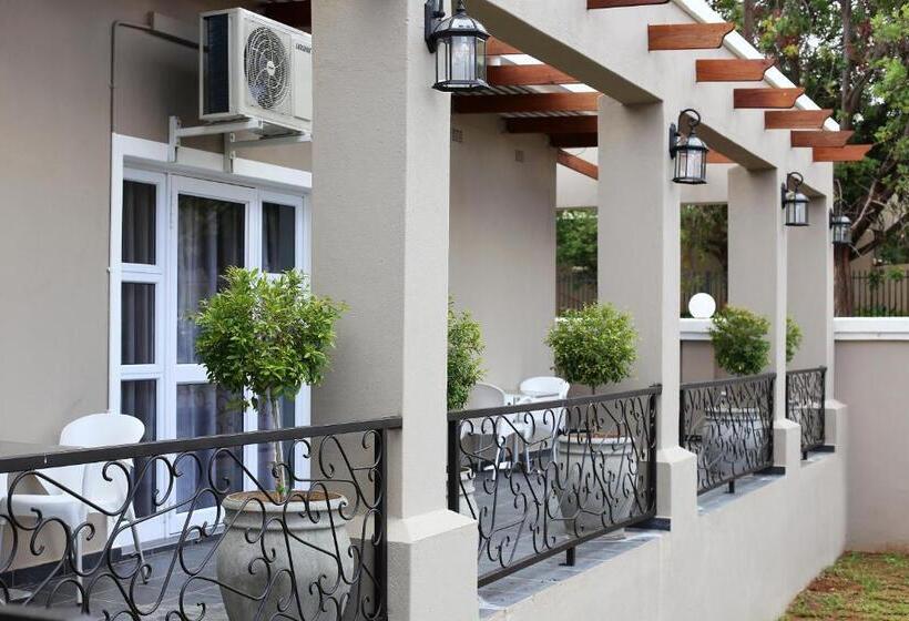 پانسیون Pecanwood Manor