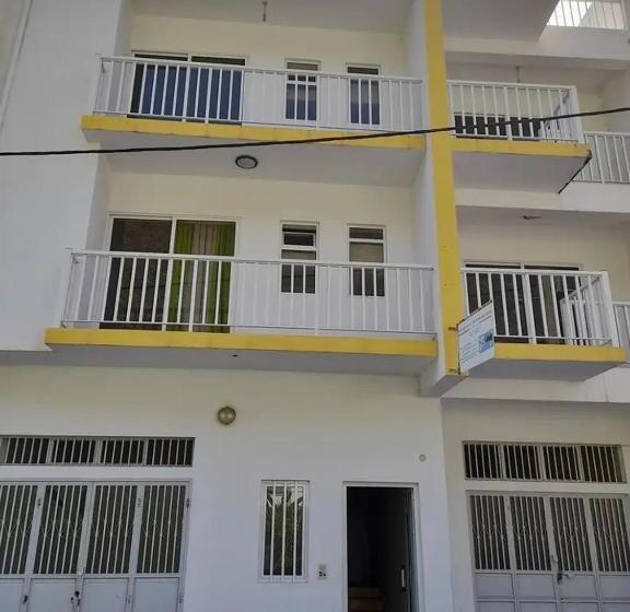 پانسیون Residencial Bryan Santos