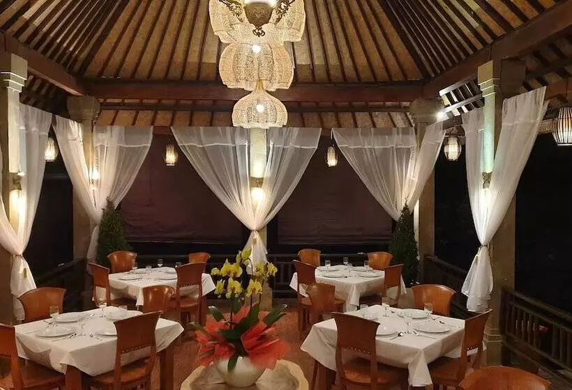 リゾートホテル The Kanjeng Signature Sidemen