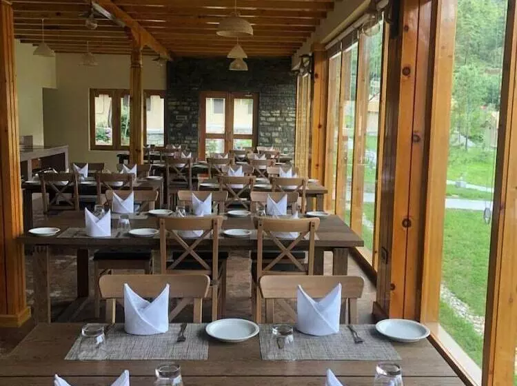 استراحتگاه The Tiger Nest Camp