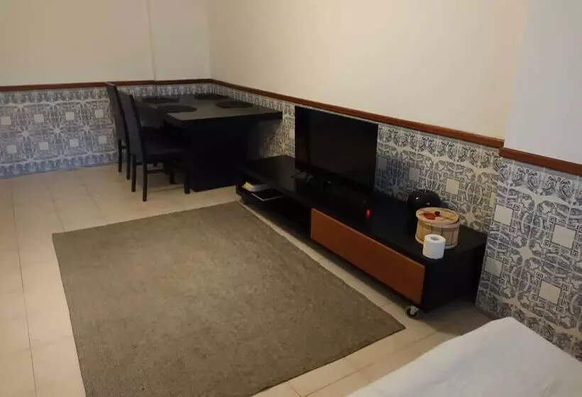 Retkeilymaja Global Guest Massama