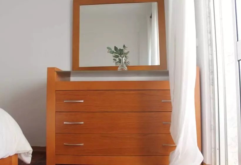 Retkeilymaja Global Guest Massama