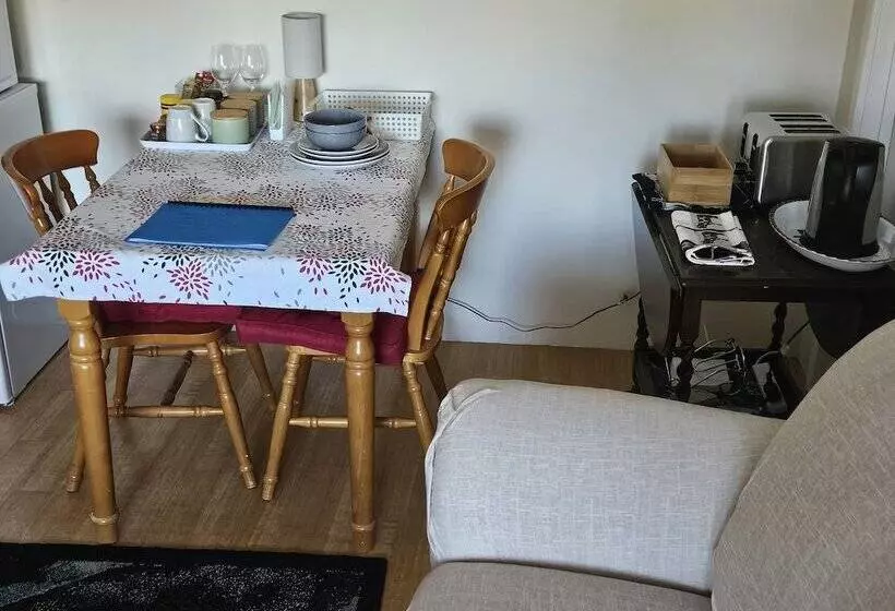 Aamiaismajoitus (B&B) Harewood S Hideaway