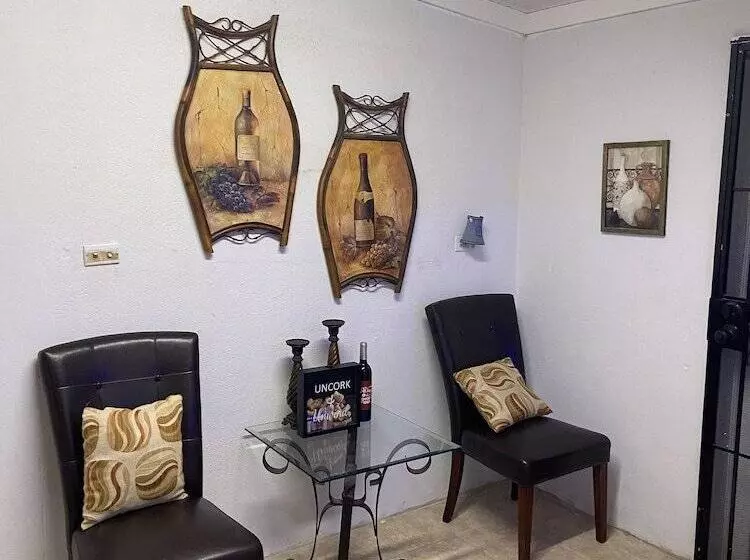 تختخواب و صبحانه Rosebud