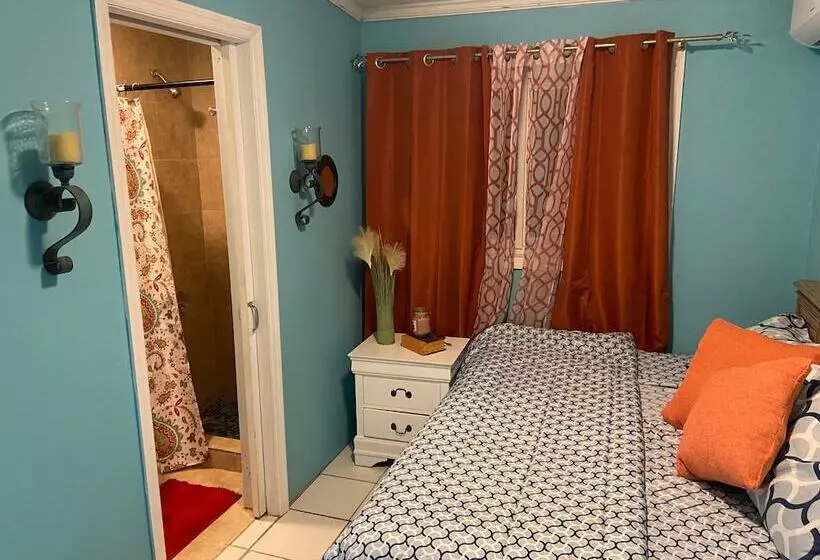 تختخواب و صبحانه Rosebud