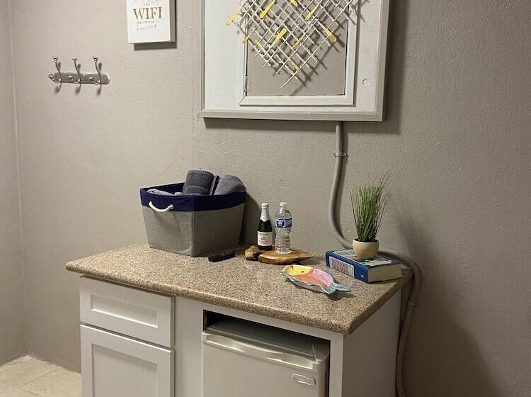 تختخواب و صبحانه Rosebud