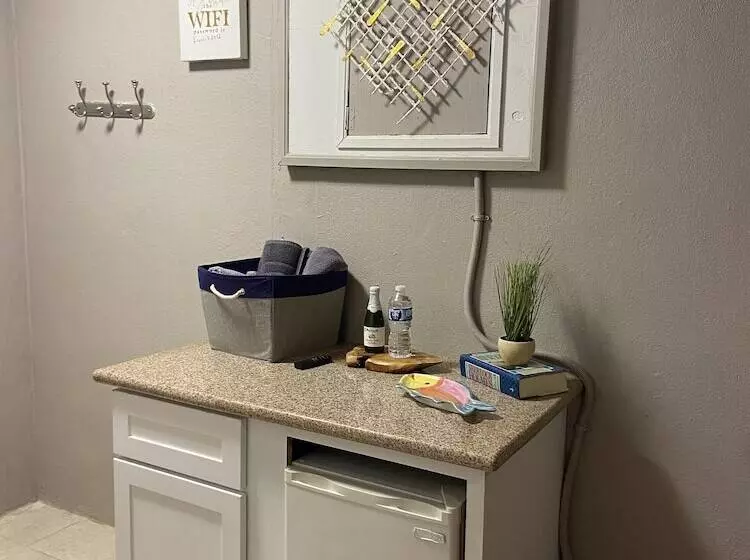 تختخواب و صبحانه Rosebud