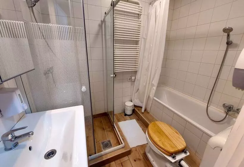 هاستل Blacksheep Budapest Smart Rooms