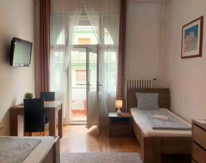 هاستل Blacksheep Budapest Smart Rooms