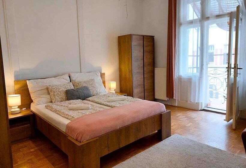 Schronisko Blacksheep Budapest Smart Rooms