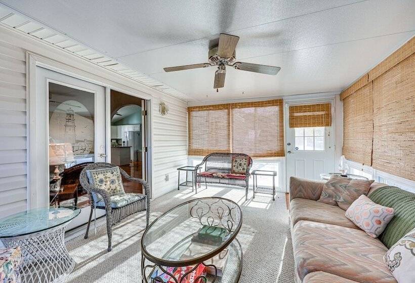 Cape Carteret Home ~ 3 Mi To Crystal Coast Beaches