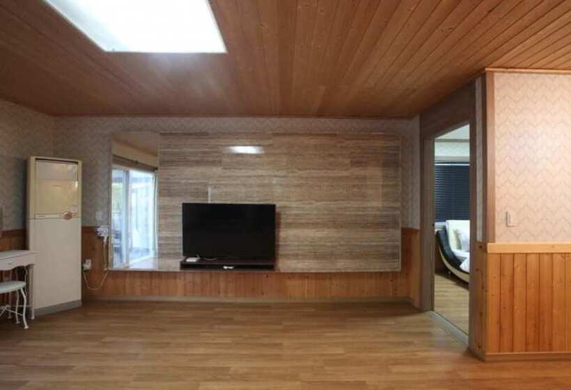 Chuncheon Pet Island Pension