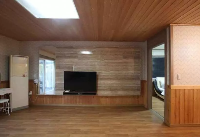 Chuncheon Pet Island Pension