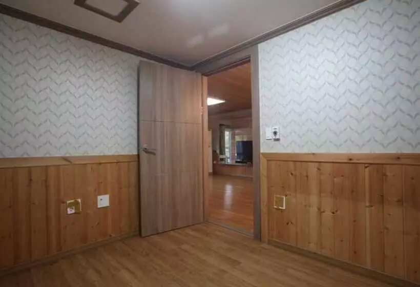Chuncheon Pet Island Pension