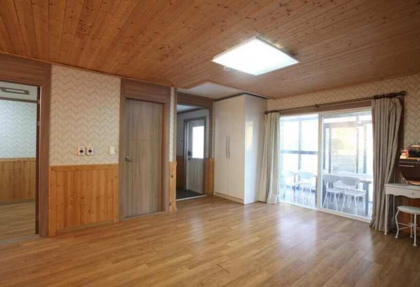 Chuncheon Pet Island Pension