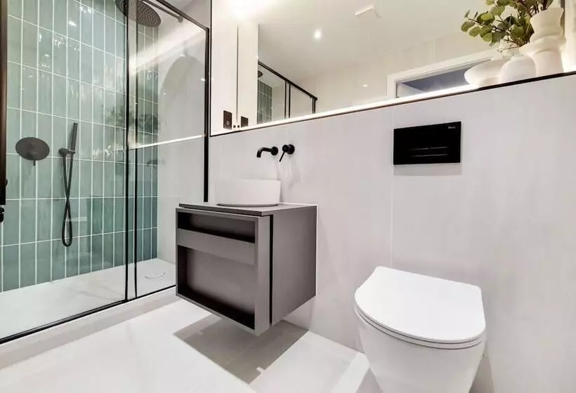 Deluxe Wembley Harrow Apartment