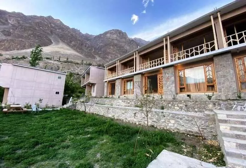 هتل Apple Garden Hunza